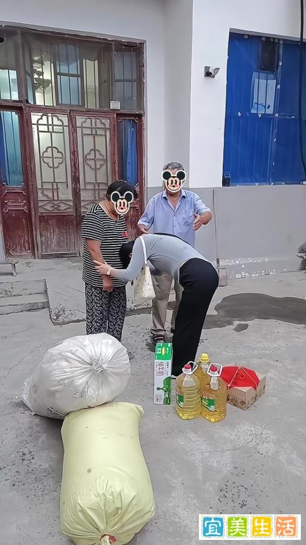 婆家40多人护送女子回娘家