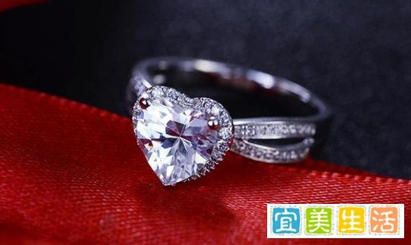 1克拉钻戒多少钱？结婚都买克拉钻吗？婚戒还有什么好选择？