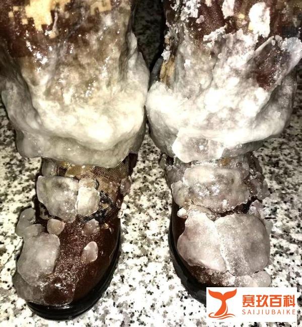 豆瓣8.1《拆弹专家2》：唯有危难时刻，才能感受到生命的厚重