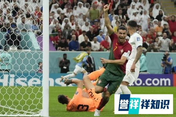 在世界杯上葡萄牙2-0击败乌拉圭，晋级16强
