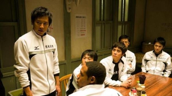一部日本跑步电影强风正劲,暗含着许多人生哲理,被跑者称为佳作