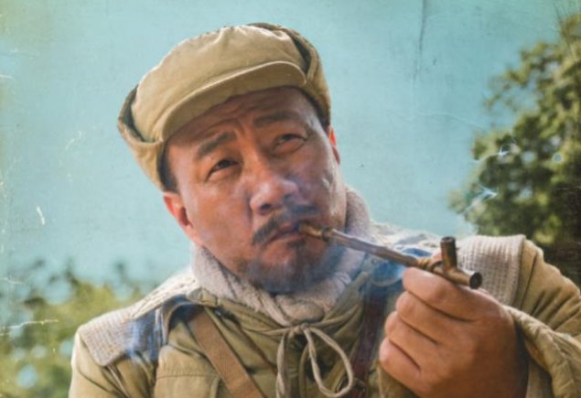 电影《长津湖》热映中，胡军演的“雷公”为何能令众人感动？