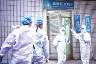 重庆男孩因妈妈买感冒药没上报痛哭，男孩为什么会有这样的反应？