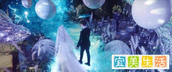 《荣耀》：晶晶为什么选择集体婚礼？听到原因，于途爱得无法自拔
