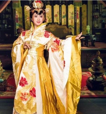 著名反串演员王帅荣获第十五届中国公益形象大使