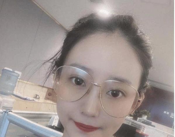 绿地事件最新消息，女主张雨婷大量素颜照曝光，就这能值3000万？