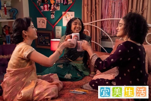 连剧名都敢开车的Netflix青春校园剧，尺度不减呀！