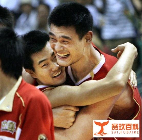 可吹一辈子的伟大作品，王仕鹏绝杀斯洛文尼亚，中国男篮巅峰之作