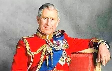 英国女王将复工，94岁高龄为何不选择退位？