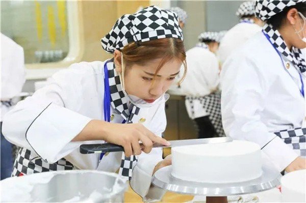 烘焙师培训需要学多久