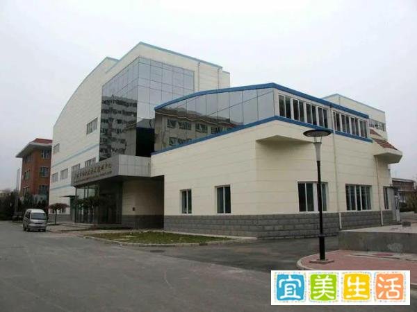 贫困生举报助学金名额被挤，助学金事件当事人称已搬离宿舍！