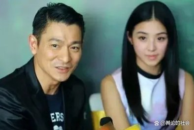 张含韵被刘德华叫去酒店,曾深夜聊未来规划,两人关系如何?