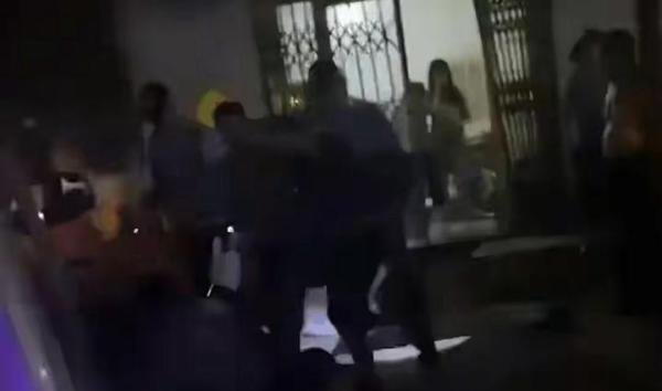 太可怕，山东济南多人打架斗殴后续，伤亡情况惨烈，警方作通报