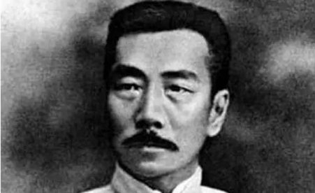 笑人齿缺曰狗窦大开的意思是什么？
