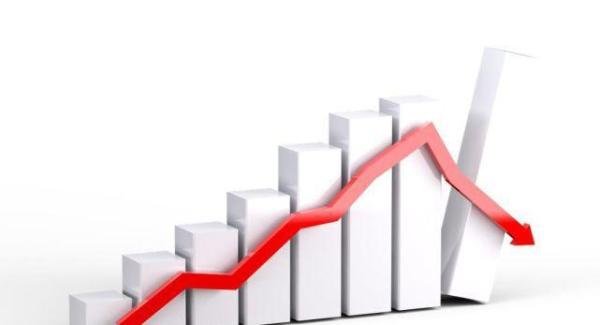 单笔亏7600万,10万人爆仓,离赚钱的投机远一点