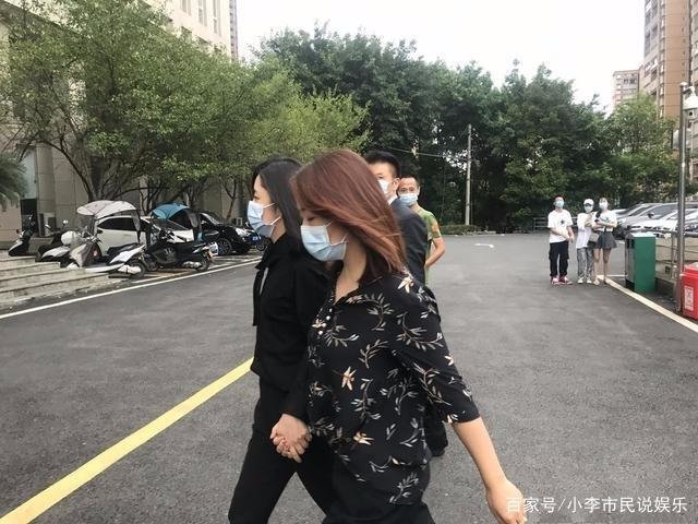 谭松韵母亲案肇事者马某真的是谭松韵的小学同学吗?