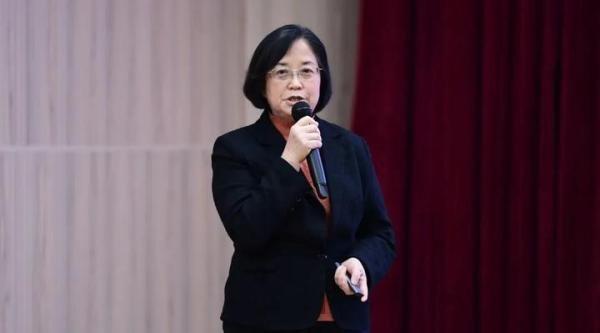 杨燕绥简介及最新动态【养老金融专家】｜邀请