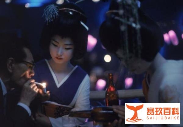 我国单身人口突破2.4亿！