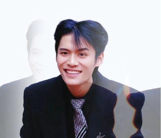 小杨哥方反击被指低俗，换头像公开力挺红绿灯的黄，网友呼吁封杀