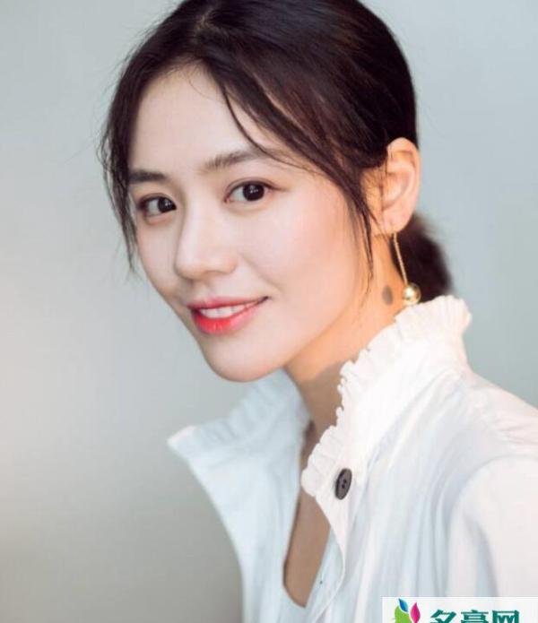 曝马思纯已出国治病 疑已全面停工专心养病