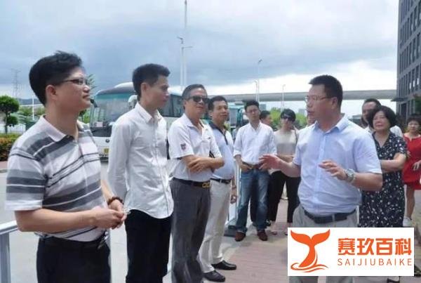 广东电白新首富:17岁闯深圳,2次创业失败,14年完成A股IPO,身价213亿
