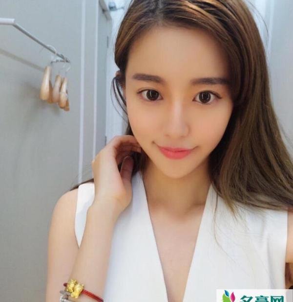 葛小舞是富二代吗 葛小舞个人资料家境曝光是上海名媛超有钱
