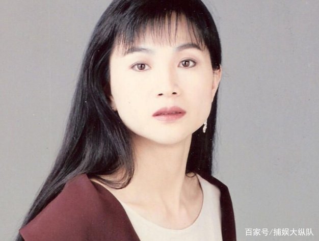 齐名邓丽君的她,嫁给了二婚丈夫退隐,如今夫妻皆因患癌病逝,他们是谁?