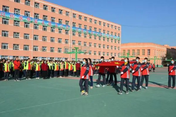 高平城南实验中学怎么样