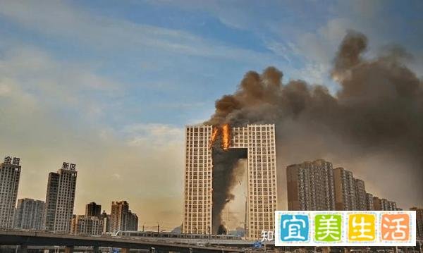 物业公司责任人刑事拘留，大连凯旋国际大厦火灾原因查明