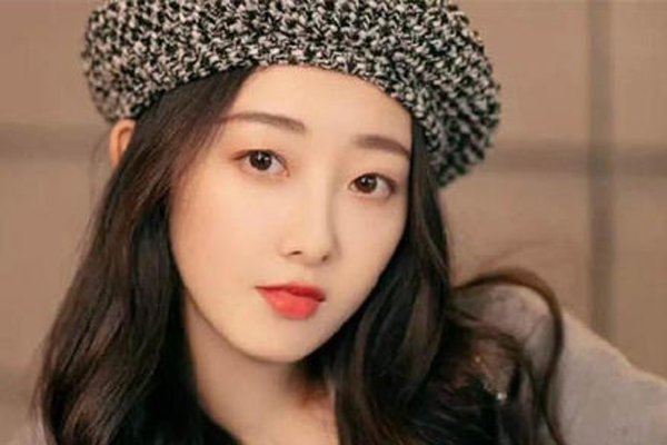 亲爹下场证实，看似毫无交集的蒋梦婕和尹正到底是如何在一起的？