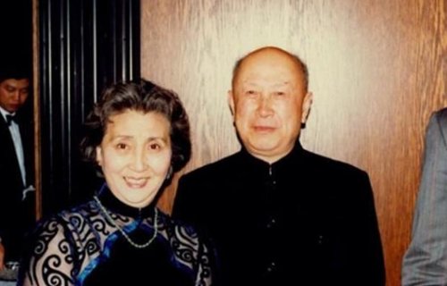 李双江的妻女是谁？