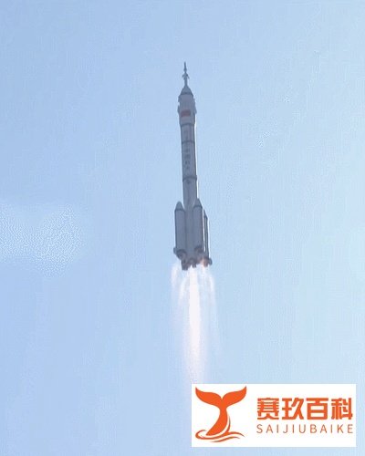 “神箭”成功发射神舟十七号!“双神组合”20年前载人圆梦,20年后常巡天宫