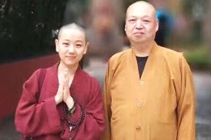 还珠格格小鸽子出家原因