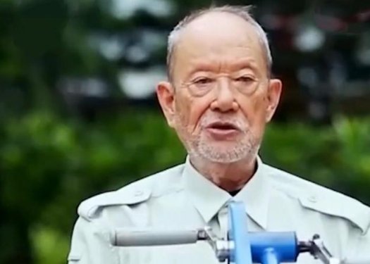 伍万里的原型
