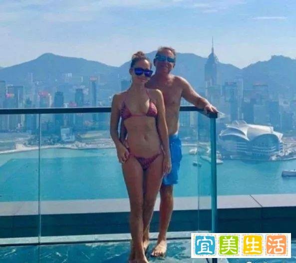45岁李玟晒比基尼照片:每天跑步半小时,好身材背后是自律