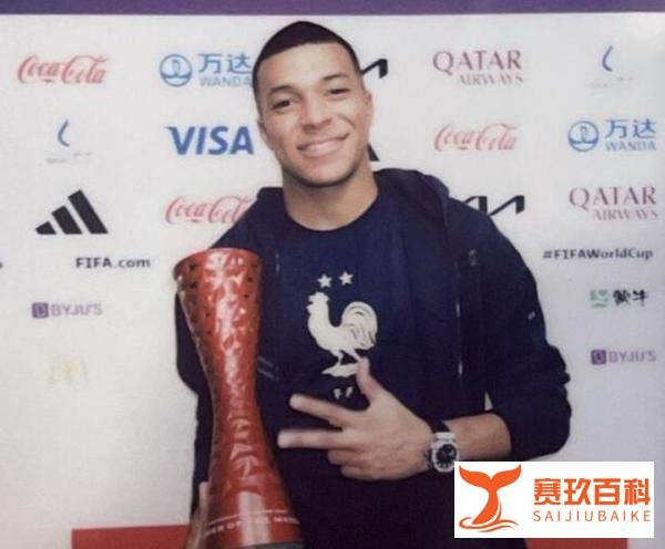 超C罗平梅西 23岁世界第1！姆巴佩赛后一举动暖心 波兰主帅被打服