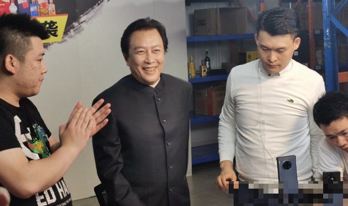 唐国强入驻抖音直播了吗