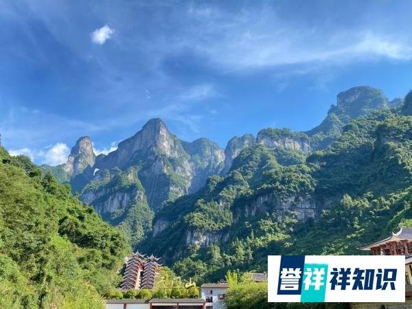 天门山一19岁游客坠亡？文旅局回应：有专班处理该事件！