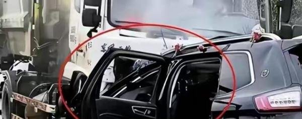 婚车6死案真相曝光，伴娘穿黑衣涂黑口红，娘家人疑早有预料