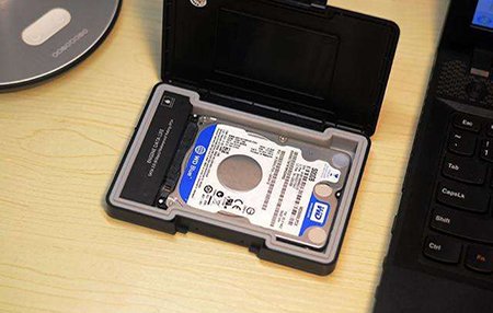 笔记本电脑有两块硬盘的么?