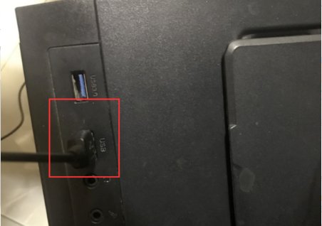 请问xbox360无线手柄如何连接电脑，能不用接收器吗？
