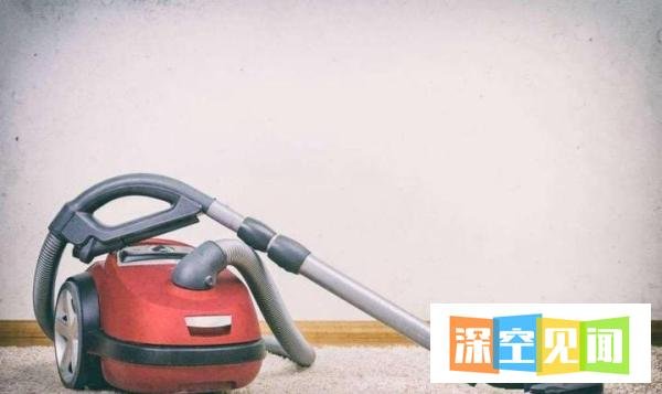 为什么吸尘器可以吸走灰尘？