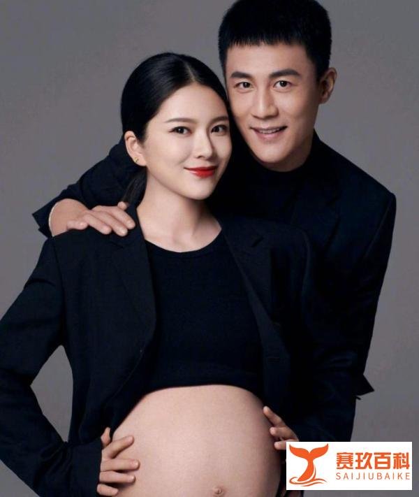 杜淳老婆：结交颖儿谢碧婷因人美心善，晒名媛合影自己却各种乱入