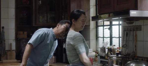 深入分析《小舍得》中外公南建龙当年离婚的真正原因