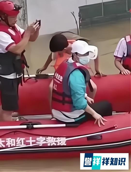 韩红王一博深陷作秀风波，官网上场批评，网友一致对其炮轰