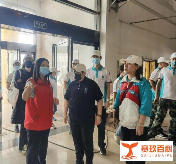 王一博韩红做公益被质疑，韩红回应：无愧于心，并否认救灾是作秀