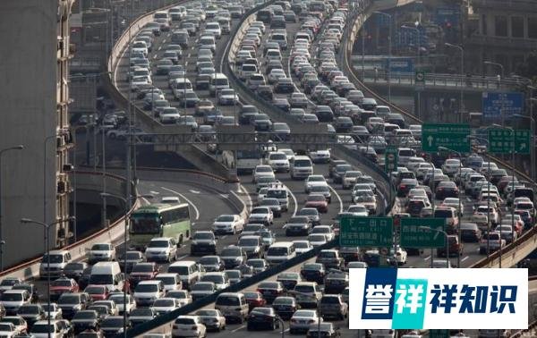 上海：拟从22日起逐步恢复跨区公共交通