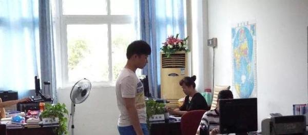 高三学生因被停课喝下百草枯身亡