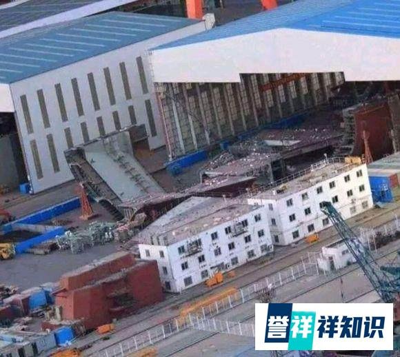 中国第二艘航母开建了吗？从大连转到上海 常规动力+电磁弹射