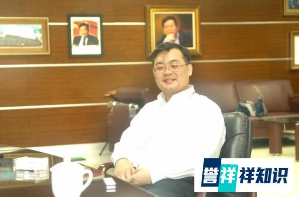 一个诋毁英雄，一个捐款1亿，潘石屹与曹德旺之子差距咋这么大？